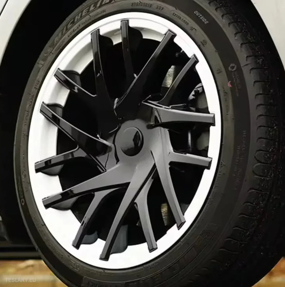Como Aumentar o Estilo do Seu Tesla com Capas de Roda Premium de Qualidade - TESLARY