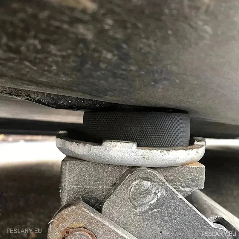 EV Jacking Point Adapter ( 4 PACK) - TESLARY Tesla Shop Accessories Europe Nederlands Ireland Deutschland Espana Alicante France Italia
