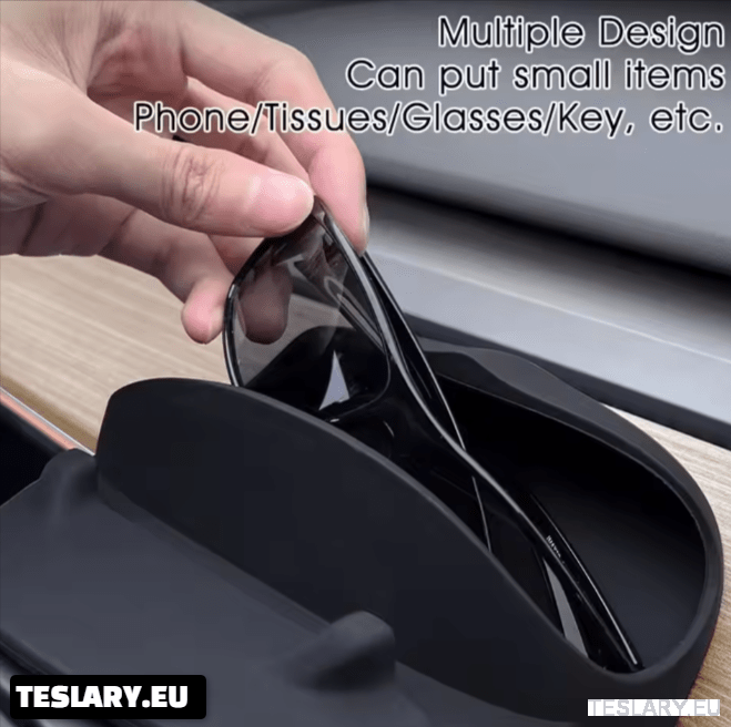 Steering Wheel Front Storage + Phone Holder for Tesla Model 3 / Y - TESLARY Tesla Shop Accessories Europe Nederlands Ireland Deutschland Espana Alicante France Italia