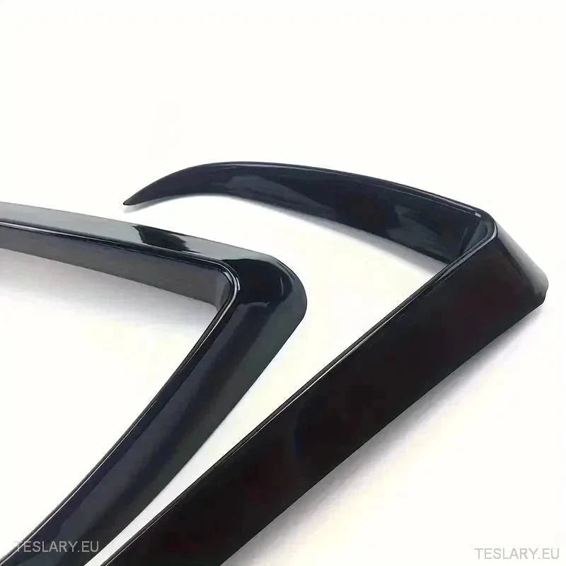 Tesla 3 Log Lights Wind Splitter - Gloss Black - TESLARY Tesla Shop Accessories Europe Nederlands Ireland Deutschland Espana Alicante France Italia
