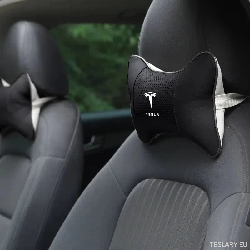 Tesla Car Seat Headrest Pillow - Premium Neck Support Cushion - TESLARY Tesla Shop Accessories Europe Nederlands Ireland Deutschland Espana Alicante France Italia