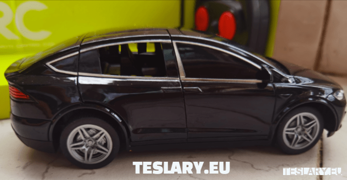 Tesla Model X Remote Control Toy Car - TESLARY Tesla Shop Accessories Europe Nederlands Ireland Deutschland Espana Alicante France Italia